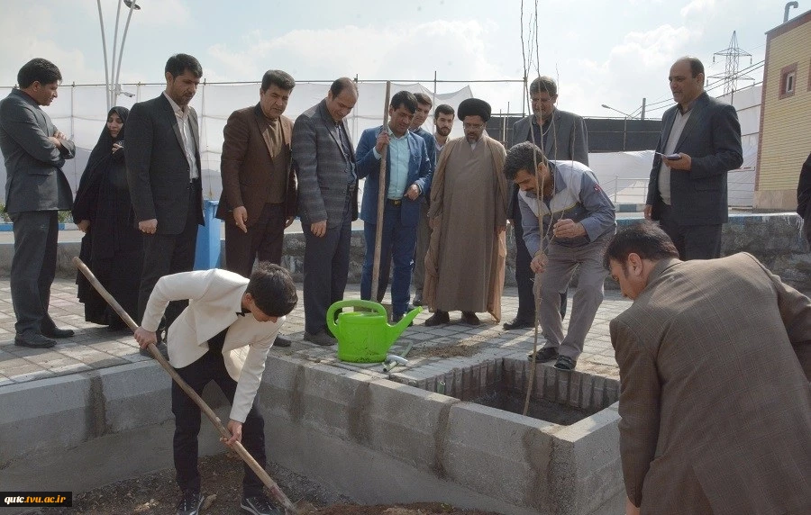 آئین کاشت نهال به مناسبت 15 اسفند، روز درختکاری در دانشکده فنی شهید منتظری مشهد برگزار شد 2