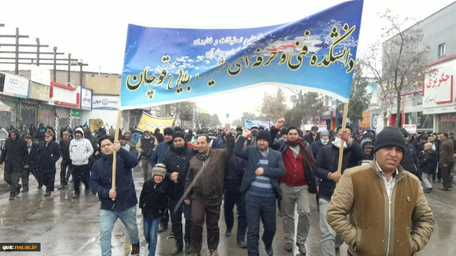 حضور پرشور در راهپیمایی سالروز پیروزی شکوهمند انقلاب اسلامی 22 بهمن 98 4