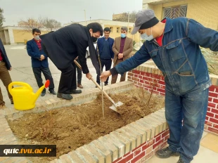 کشت نهال توسط ریاست دانشکده، معاونین و کارکنان در محوطه آموزشکده فنی و حرفه ای قوچان انجام شد

 10