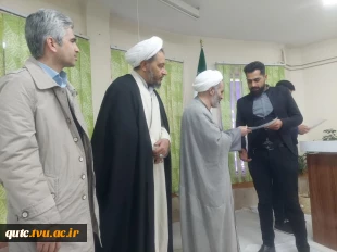 مراسم بزرگداشت روز بصیرت و حماسه ۹ دی  با حضور حجت الاسلام و المسلمین حاج آقای حمید لطیفی برگزار شد 5