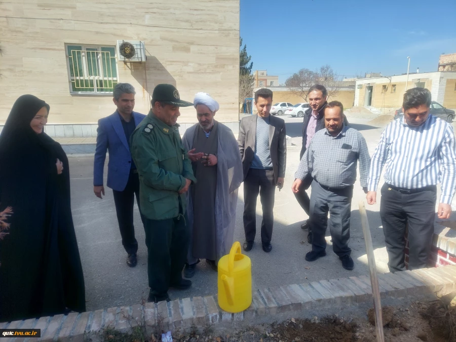 مراسم جشن نیمه شعبان با محوریت دانشجویان و با حضور مسئولین شهرستان در آموزشکده فنی شهید رجایی قوچان برگزار شد.

 12