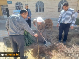 مراسم جشن نیمه شعبان با محوریت دانشجویان و با حضور مسئولین شهرستان در آموزشکده فنی شهید رجایی قوچان برگزار شد.

 19