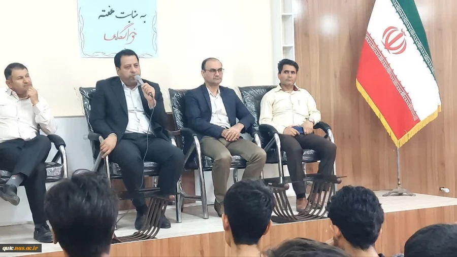 جلسه پرسش و پاسخ مسئولین آموزشکده قوچان با دانشجویان 3