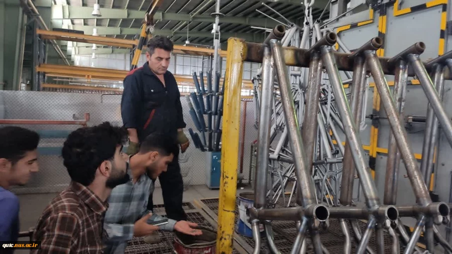 بازدید دانشجویان رشته الکترونیک از کارخانه آساک دوچرخ قوچان  7